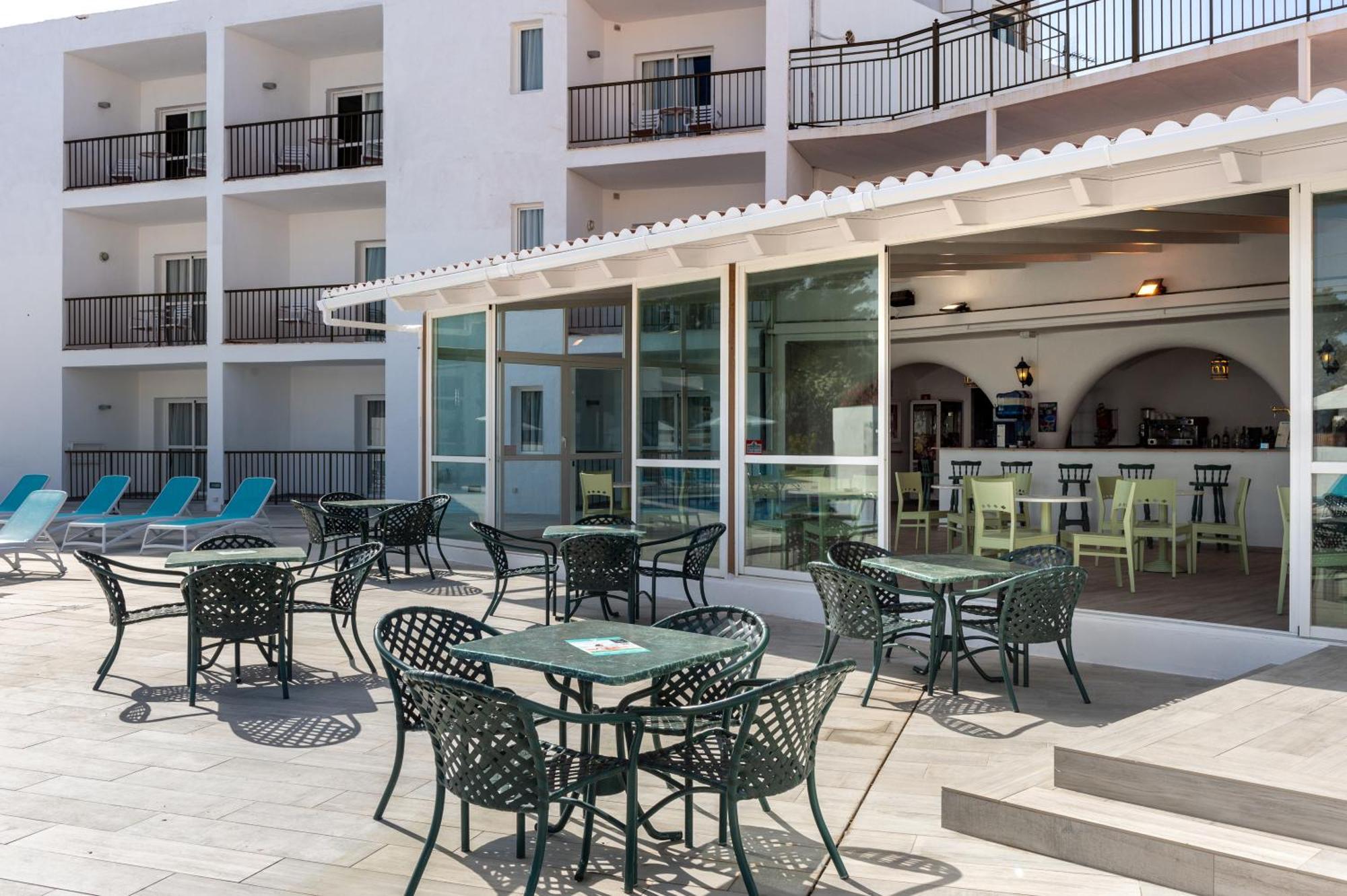 Aparthotel Vibra Club Maritim Sant Antoni de Portmany Zewnętrze zdjęcie