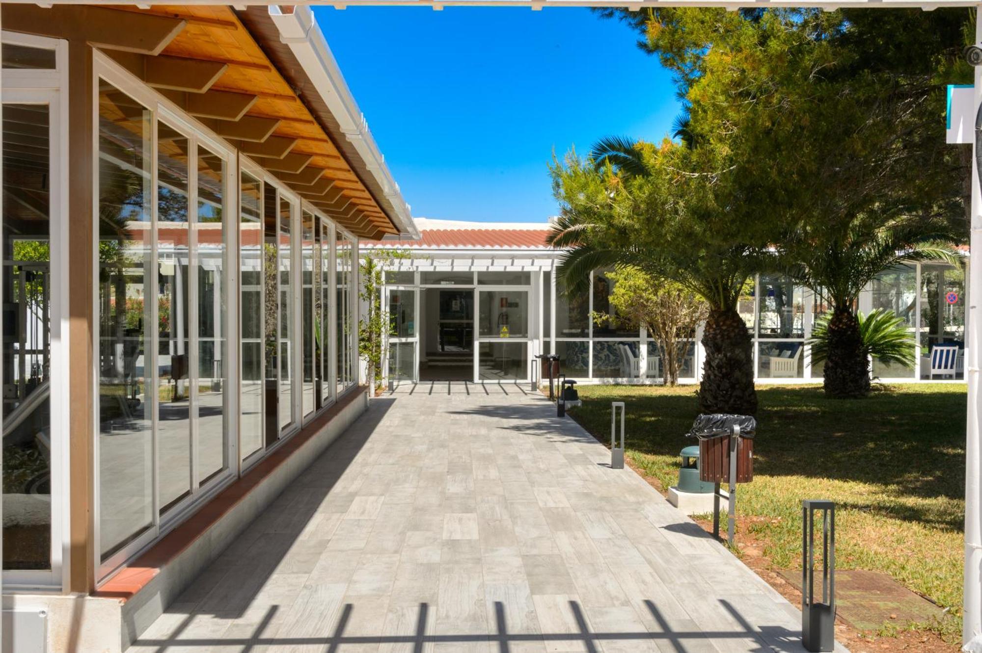 Aparthotel Vibra Club Maritim Sant Antoni de Portmany Zewnętrze zdjęcie