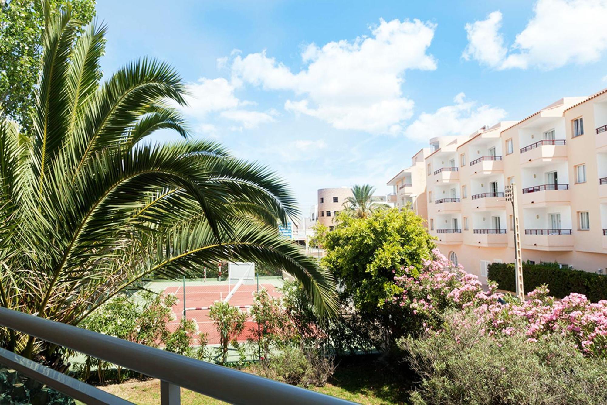 Aparthotel Vibra Club Maritim Sant Antoni de Portmany Zewnętrze zdjęcie