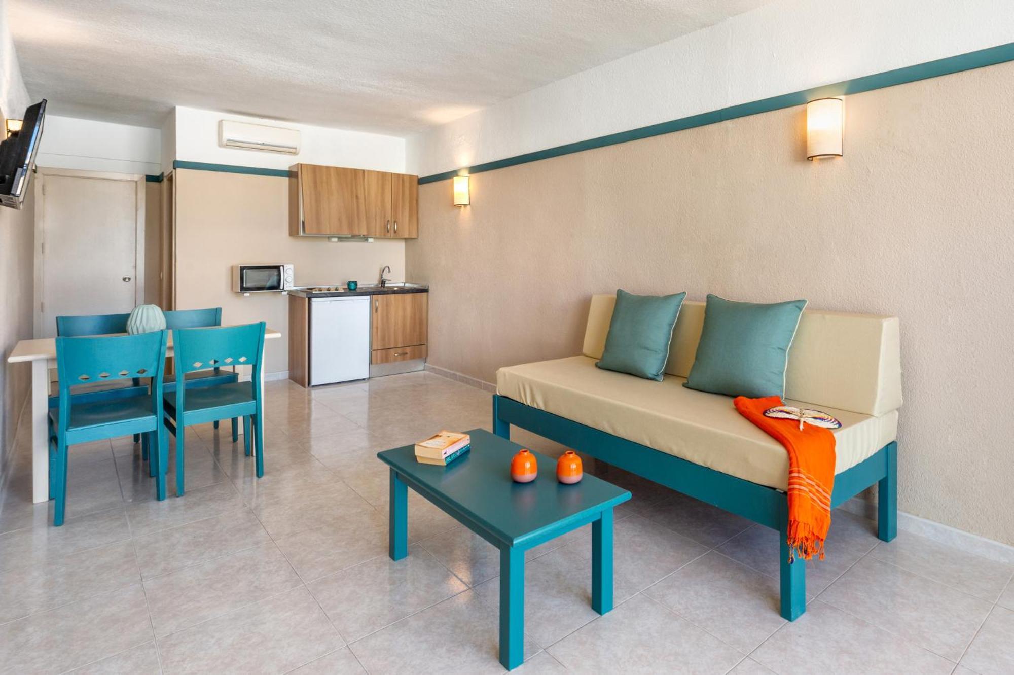 Aparthotel Vibra Club Maritim Sant Antoni de Portmany Zewnętrze zdjęcie